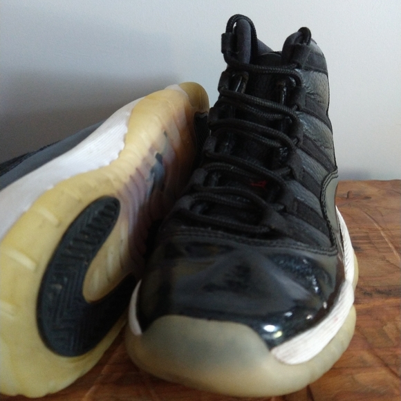 AIR JORDONS! - Picture 6 of 10